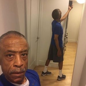 Meet your Posher, Max